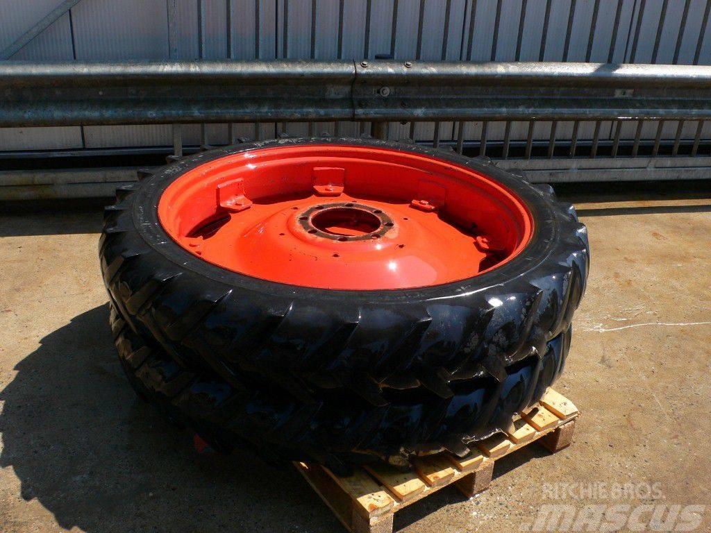 2 x Michelin 9.5 R44 Bibagrip 3 Tyres, wheels and rims