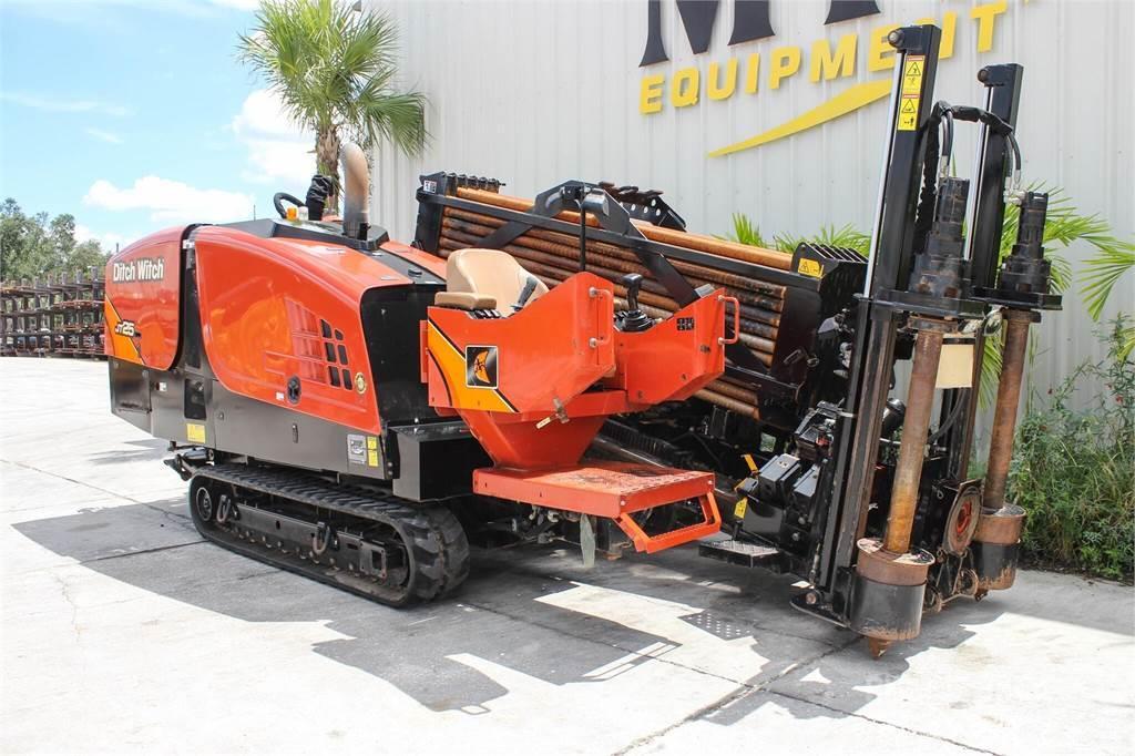 Ditch Witch JT25 Horizontal drilling rigs