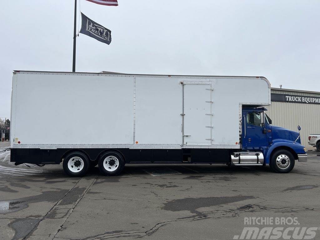 International 9200i Box trucks