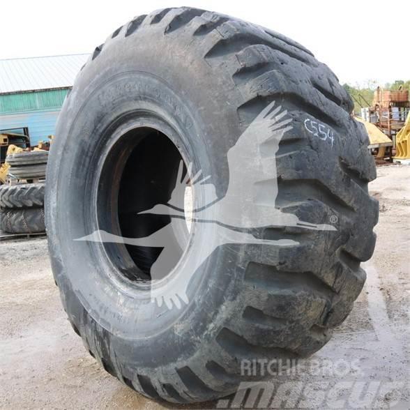 Firestone 37.25x35 Tyres, wheels and rims