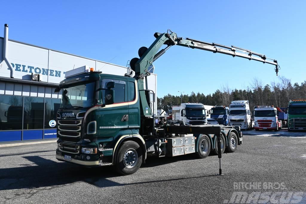 Scania R520 8x4*4 Tridem V8 Truck mounted cranes