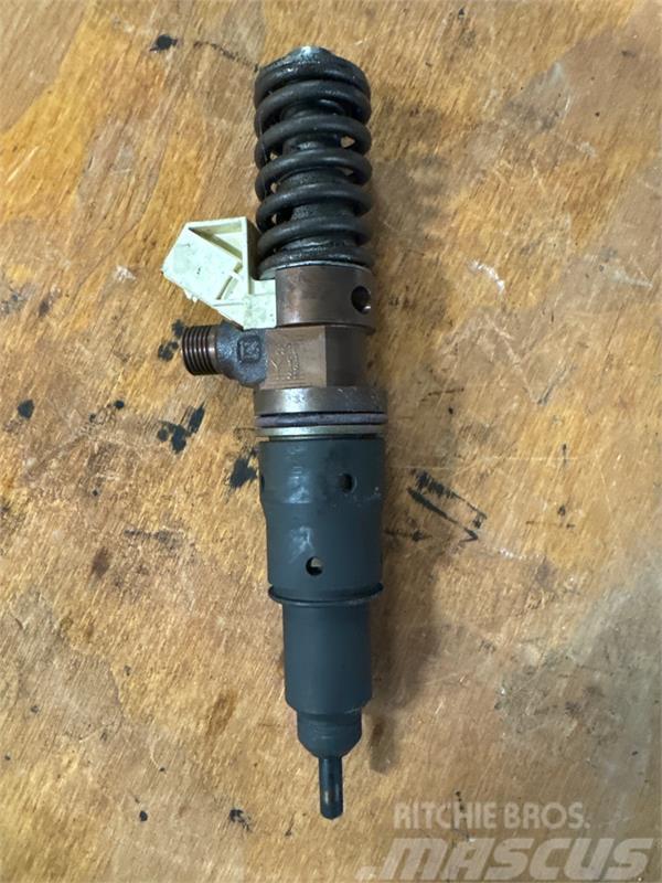Volvo VOLVO INJECTOR 22374644 Other components