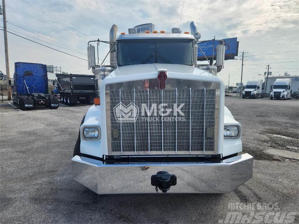 Kenworth T800W Prime Movers