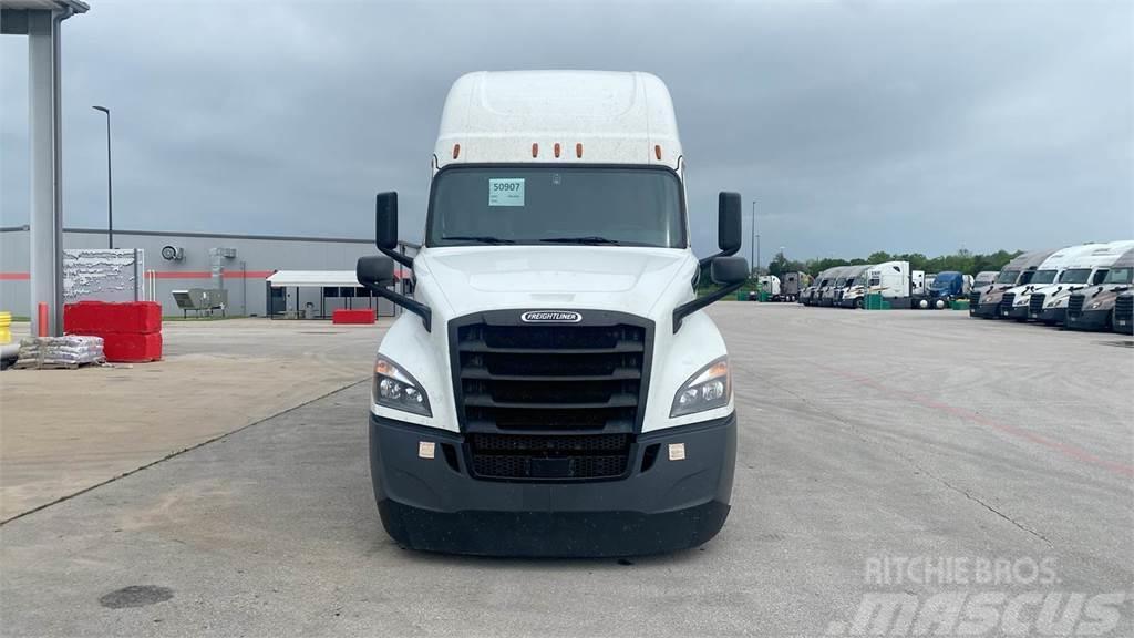 Freightliner Other Prime Movers