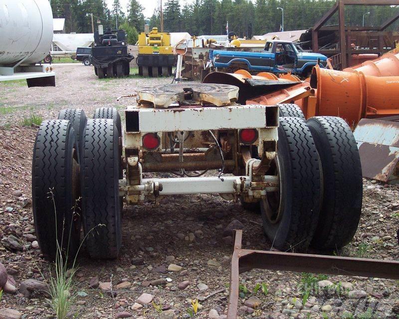  Unmarked Tandem Dump Dolly Dollies and Dolly Trailers