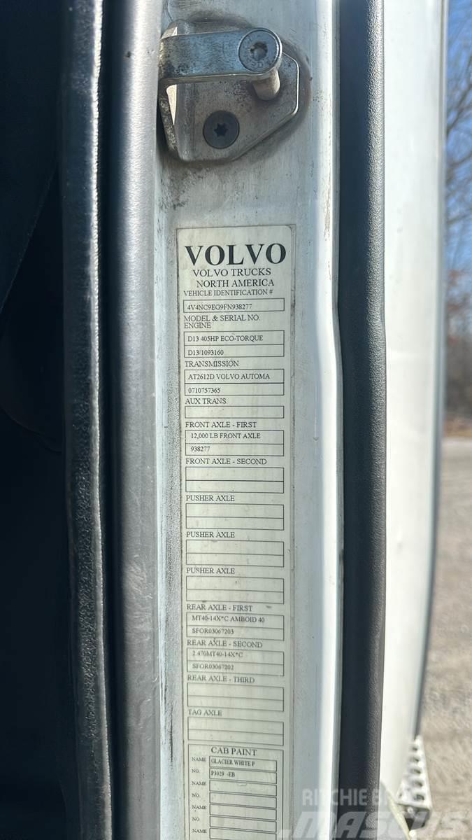 Volvo VNL300 Prime Movers