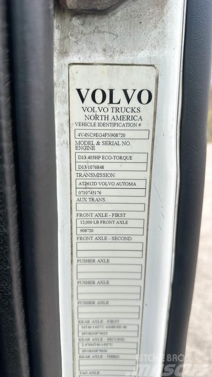 Volvo VNL300 Prime Movers