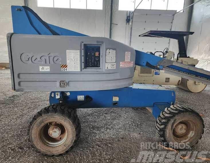 Genie S40 Used Personnel lifts and access elevators