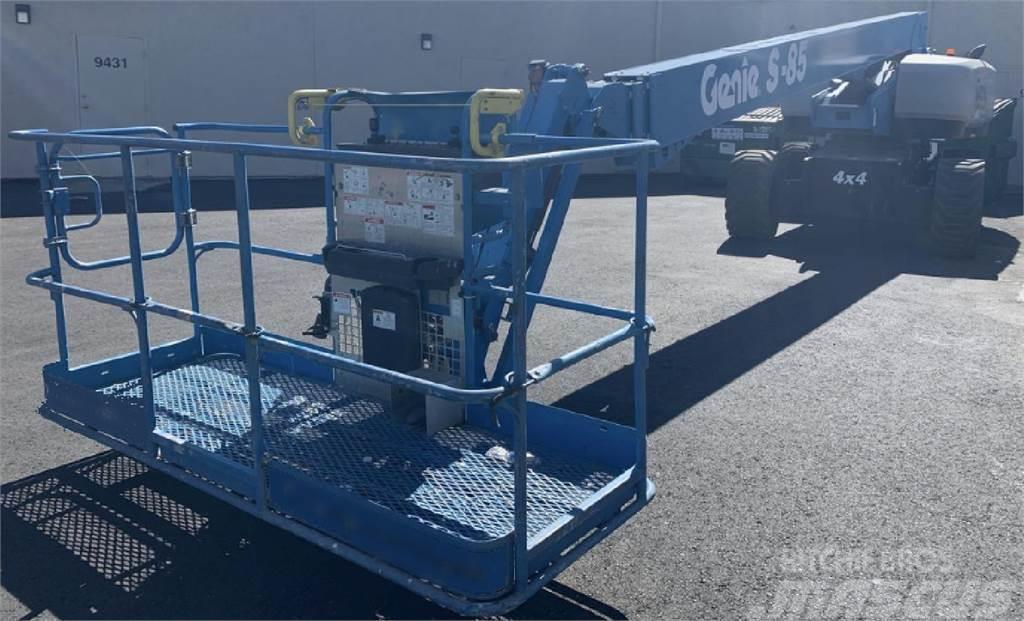 Genie S85XC Used Personnel lifts and access elevators