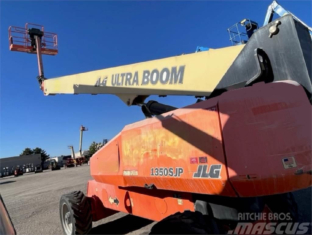 JLG 1350SJP Used Personnel lifts and access elevators