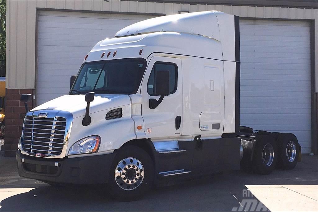Freightliner Corp. CASCADIA Prime Movers