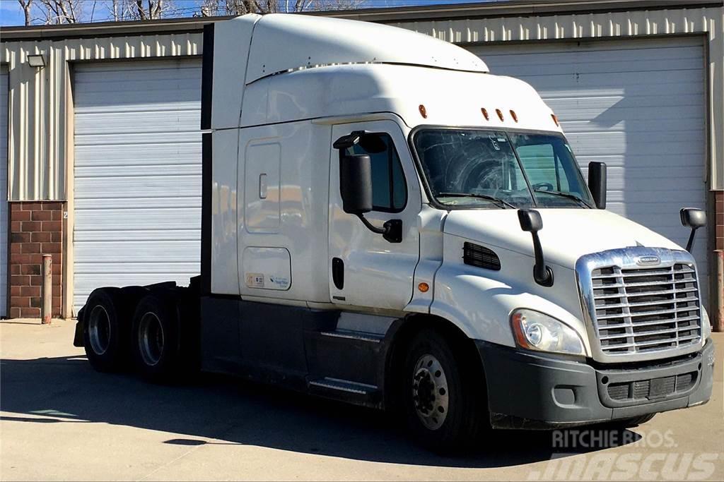 Freightliner Corp. PX113064ST Prime Movers