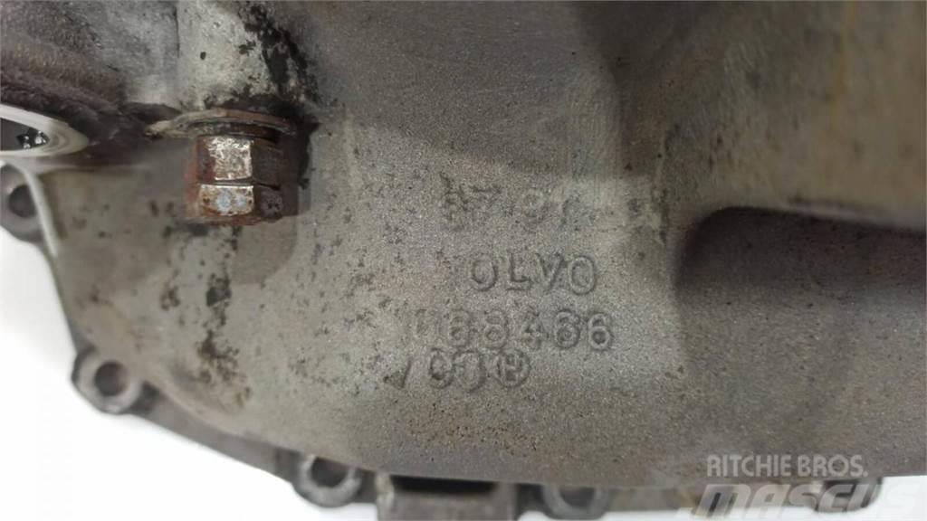 Volvo spare part - transmission - gearbox housing Gearboxes