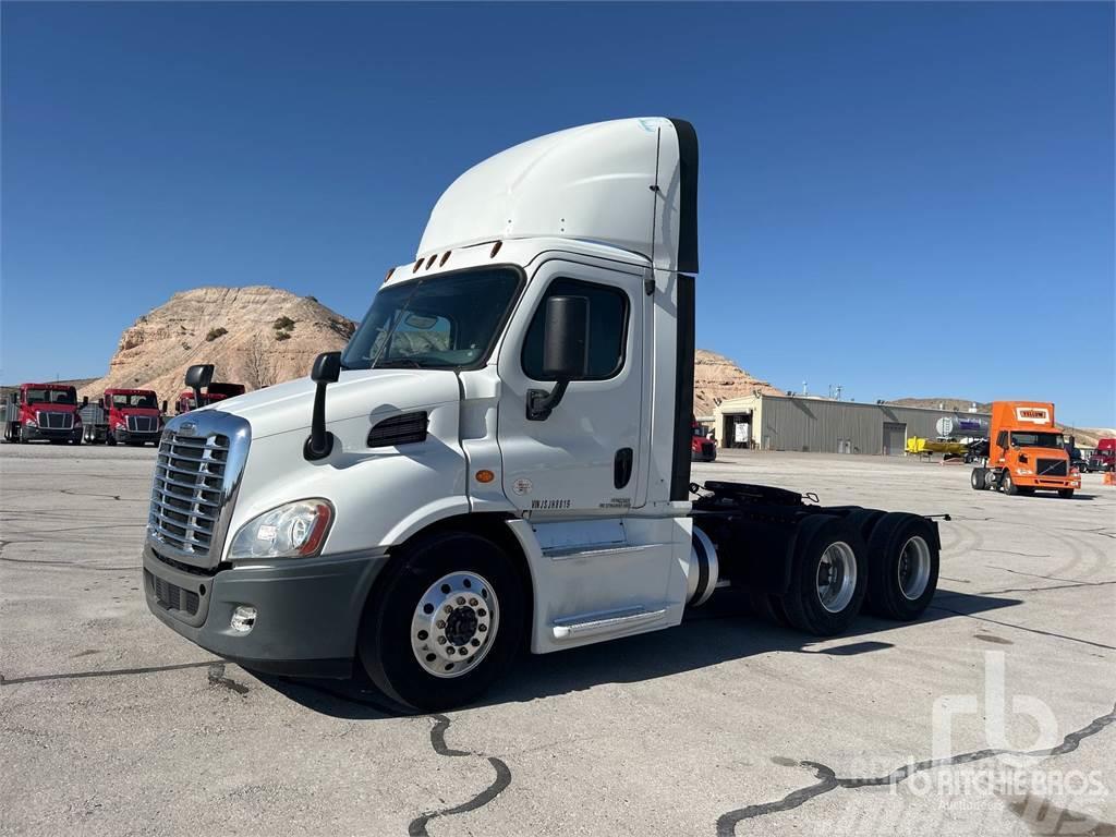 Freightliner CASCADIA 113 Prime Movers