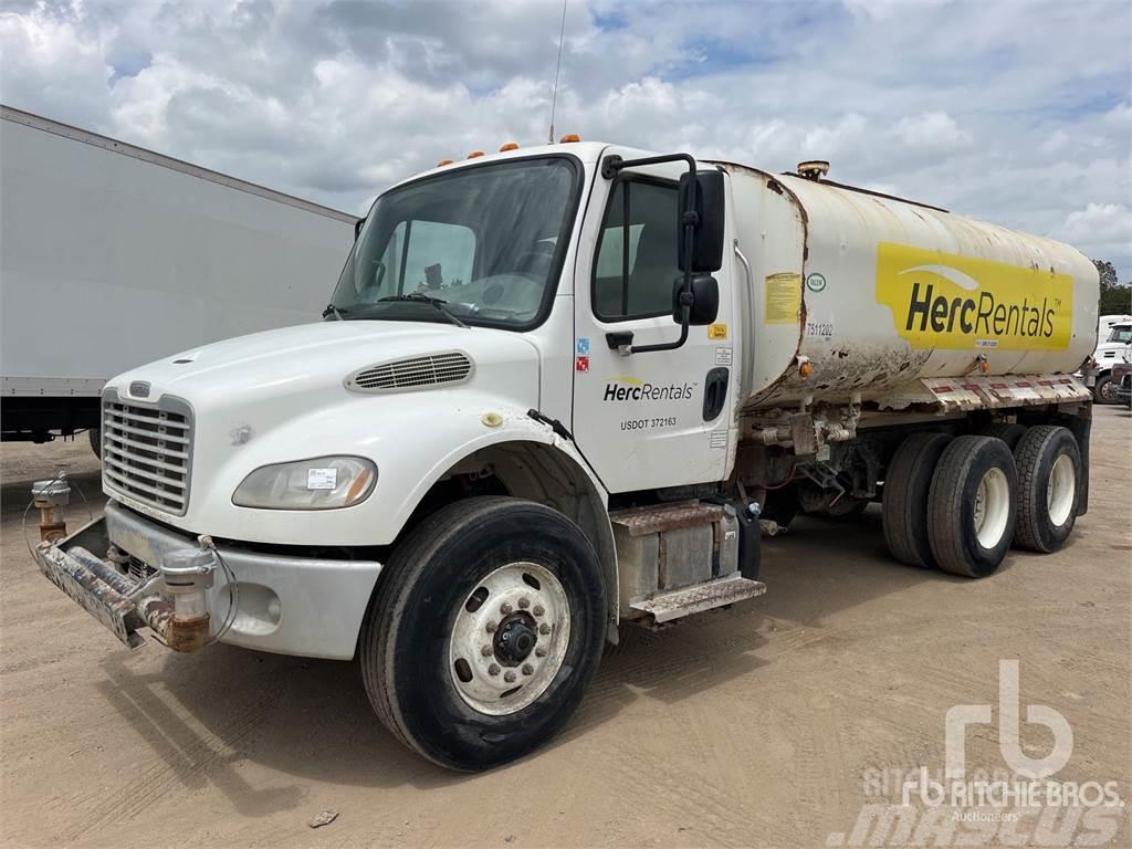 Freightliner M2 106 Water bowser