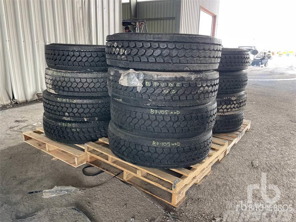  Quantity of (16) 295/75R22.5 (U ... Tyres, wheels and rims