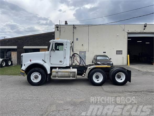Freightliner FLD120 CLASSIC Prime Movers