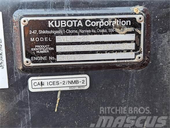 Kubota SVL95-2S Skid steer loaders