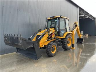 JCB 3DX - Extended Hoe - 4/1 Bucket - Piped for Hamme