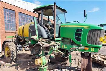 John Deere JD 4630 Spray Tractor Now stripping for spares.