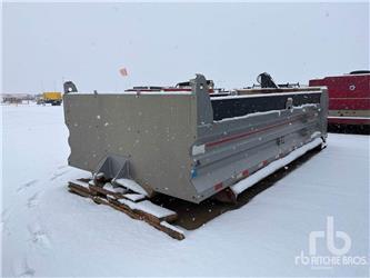  24 Ft T/A Snowmobile