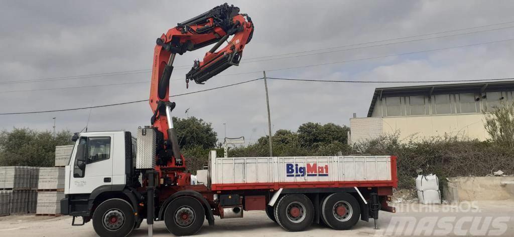 Iveco TRACKKER 440 8X4 Truck mounted cranes
