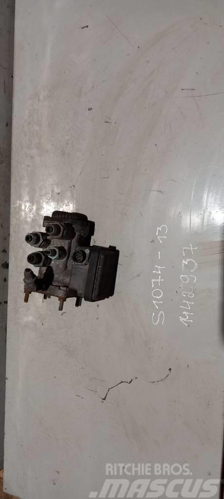 Scania P420 EBS valve 1442937 Gearboxes
