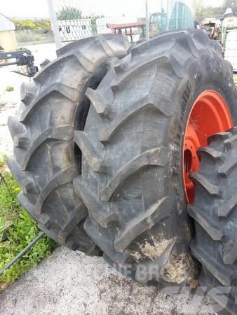  Pneus 420/85R30 Tyres, wheels and rims