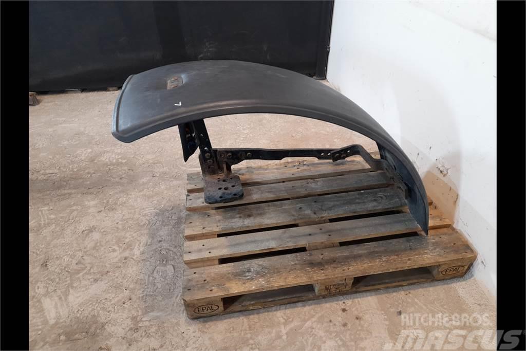 John Deere 7710 Front Fender Chassis and suspension