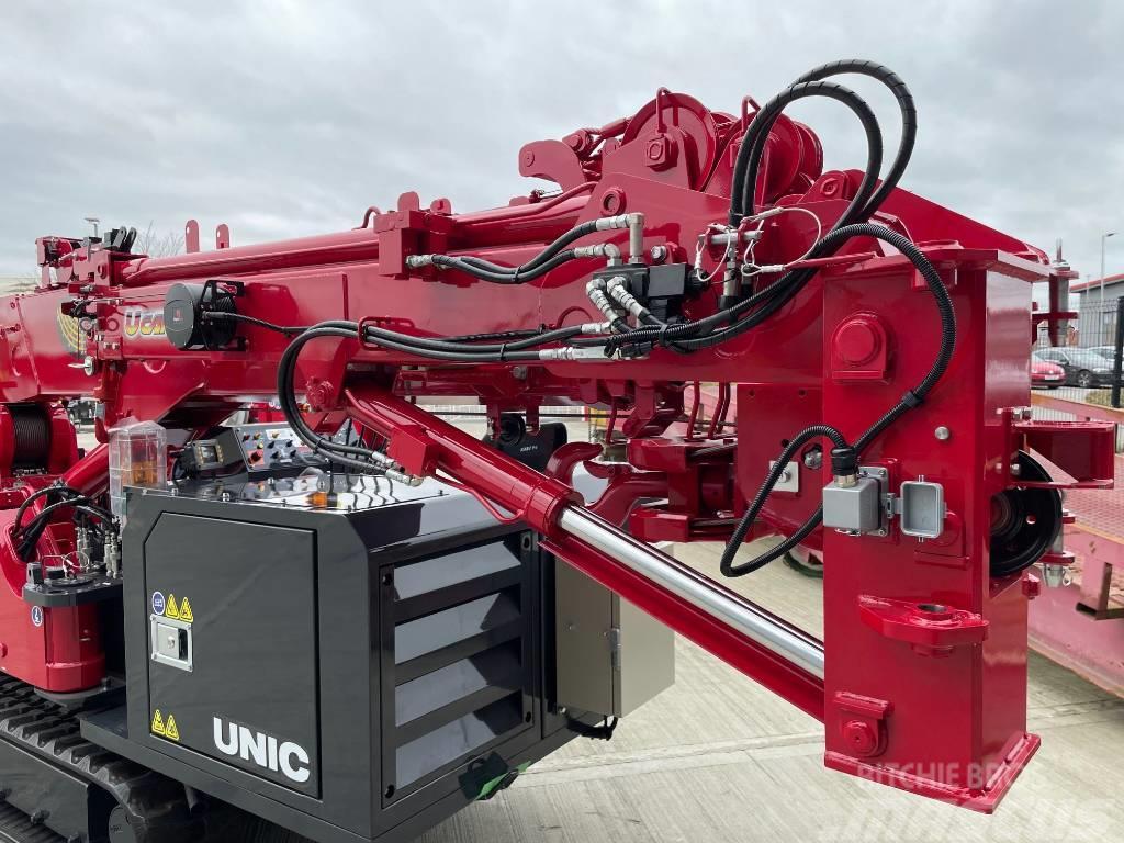 Unic URW-546-2VF Track mounted cranes
