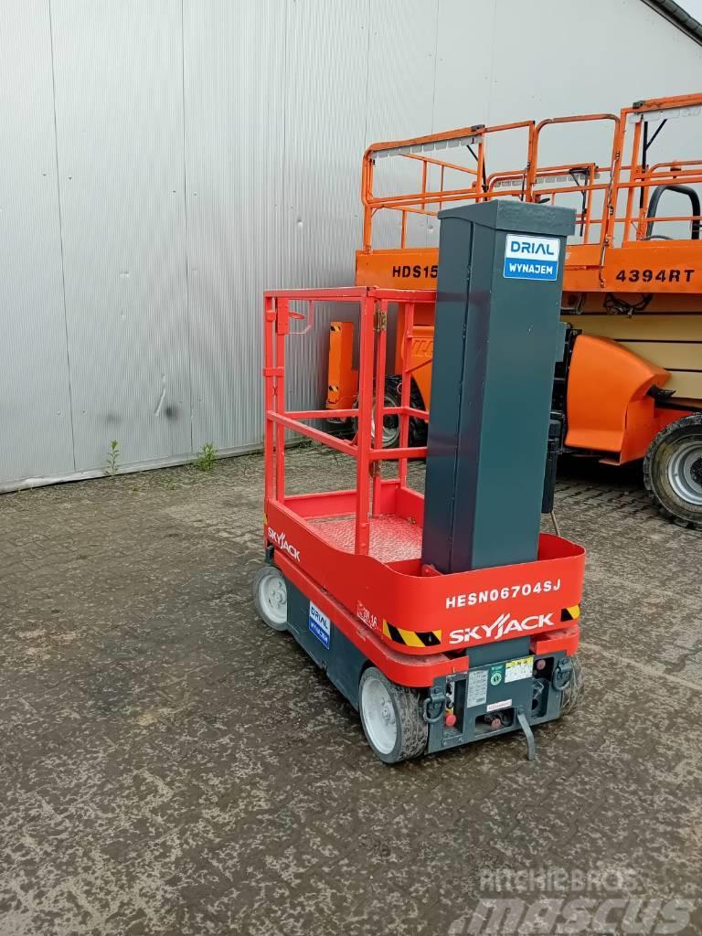 SkyJack SJ 16 Used Personnel lifts and access elevators