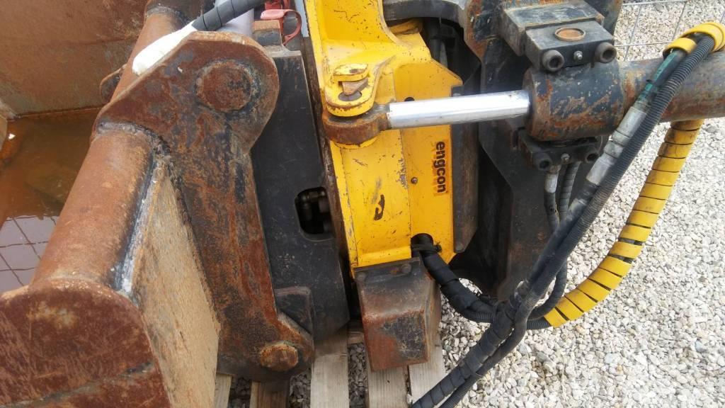 Engcon ROTORTILT EC 20 and ditch cleaning bucket 17-24t Quick connectors