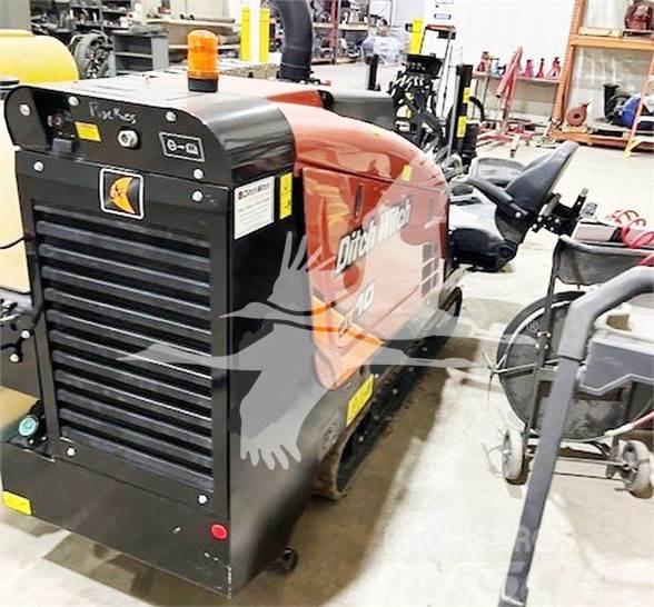 Ditch Witch JT10 Horizontal drilling rigs