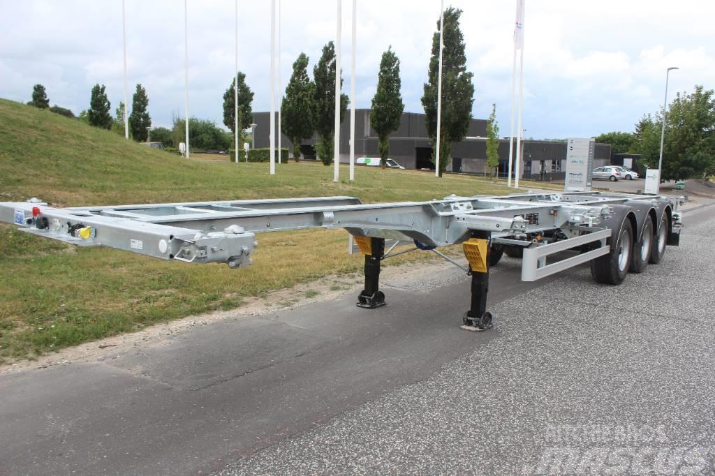 AMT CO300 Container chassis  for 40"  samt  2 x 20" Container semi-trailers