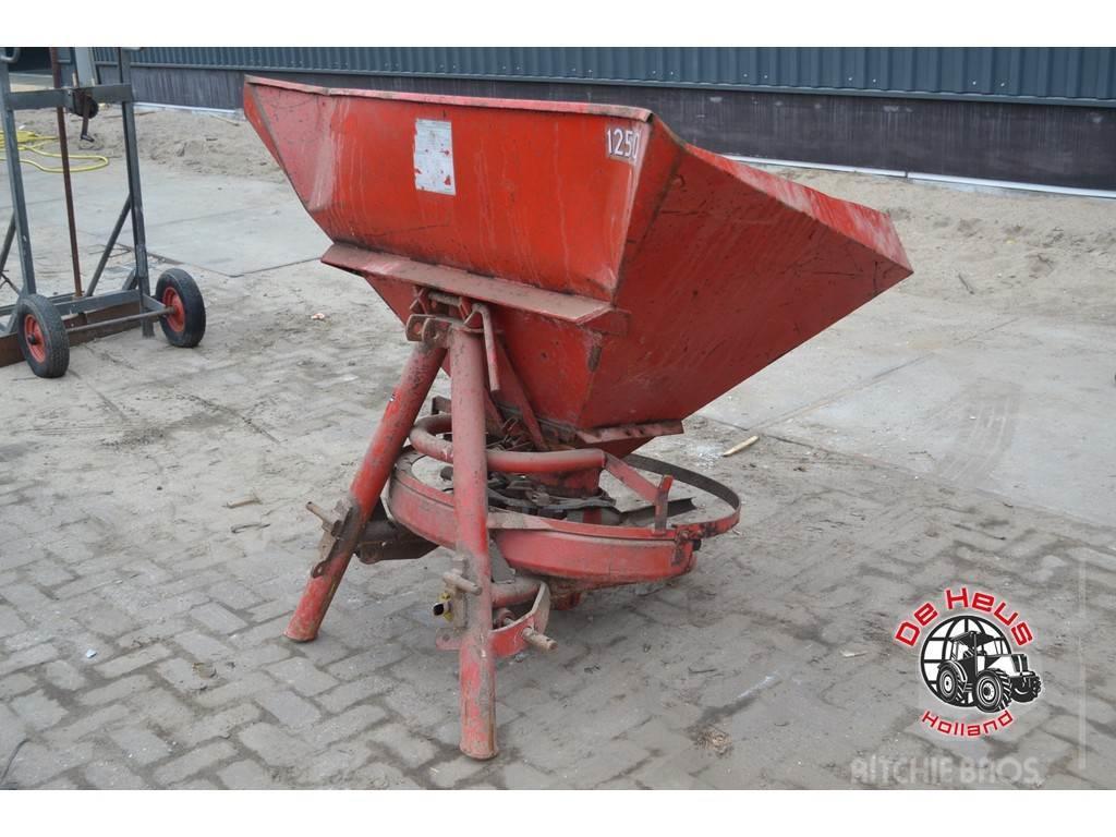Lely 1250 Mineral spreaders