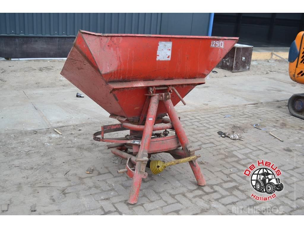 Lely 1250 Mineral spreaders