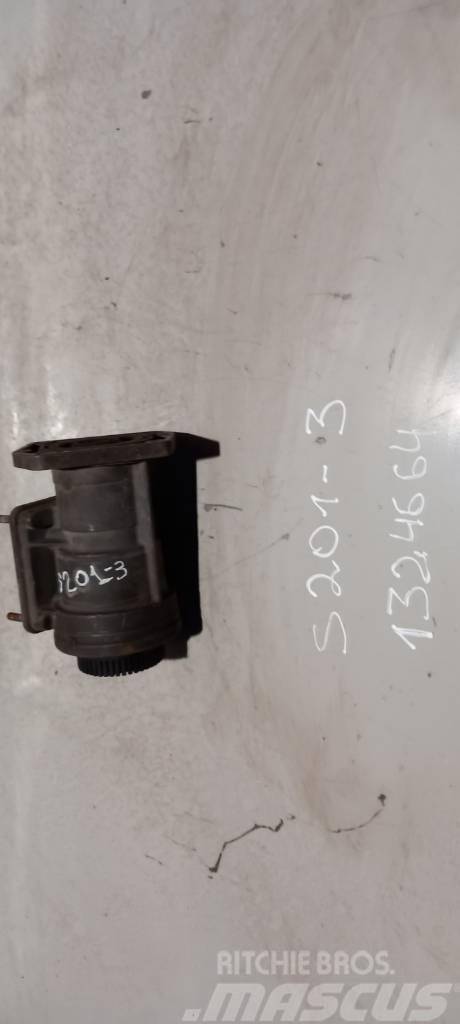 Scania R144.530 main brake valve 1324664 Brakes