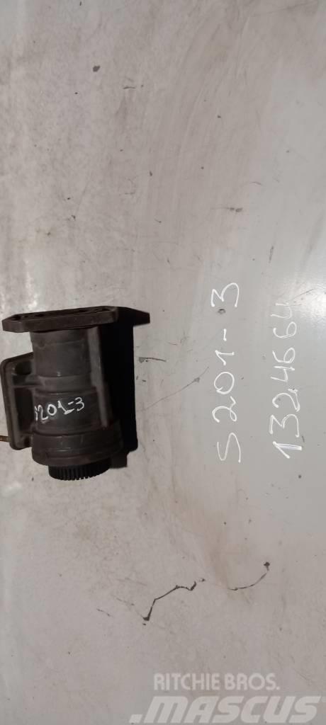Scania R144.530 main brake valve 1324664 Brakes