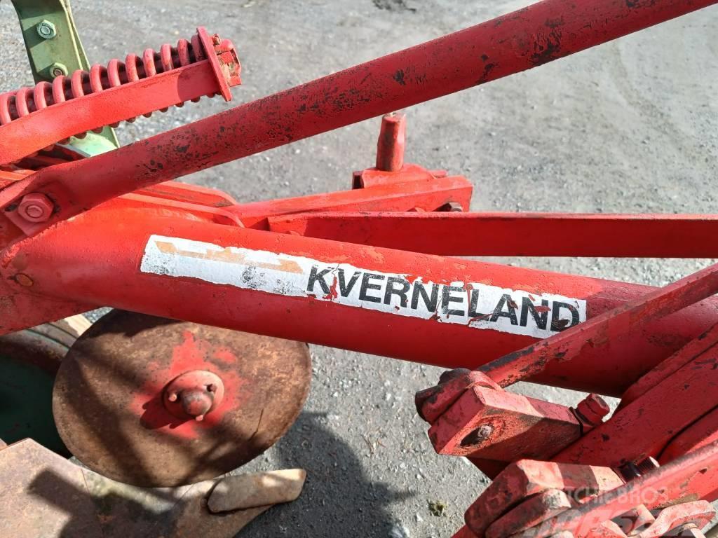 Kverneland Hydrein Mod 3 - 3-siipinen sarka-aura Ploughs