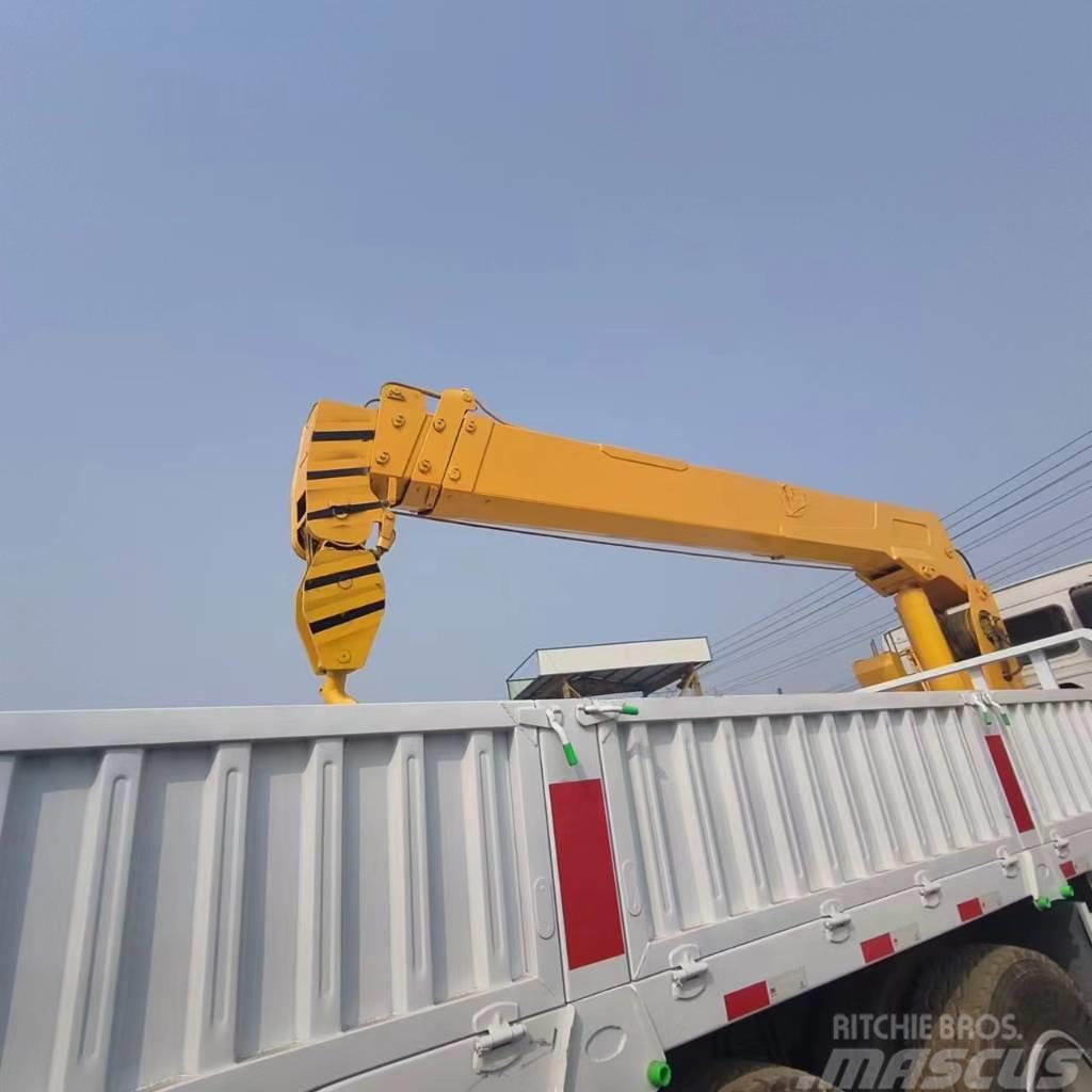 Howo 371 6x4 Truck mounted cranes