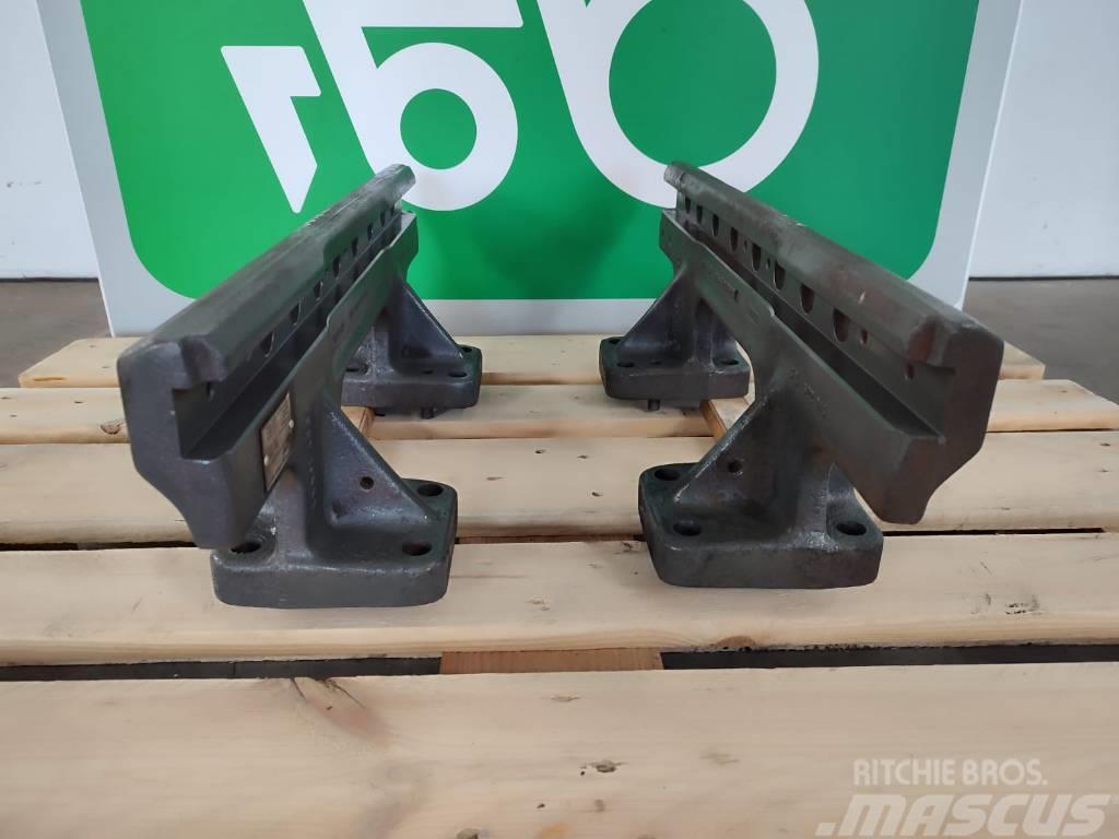 Fendt Hitch bar 816500060022 AGCO Fendt 824 Favorit Chassis and suspension