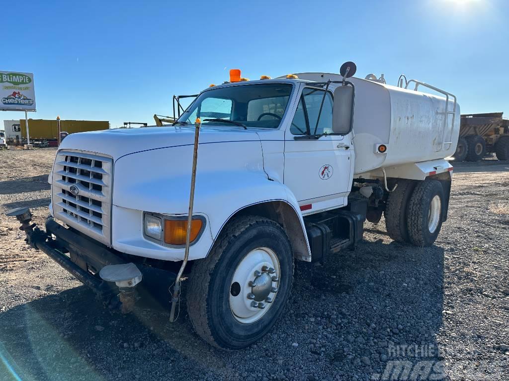 Ford F 800 Water bowser
