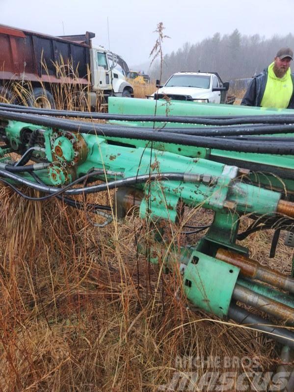 Montabert CPA XTEND 6 Surface drill rigs