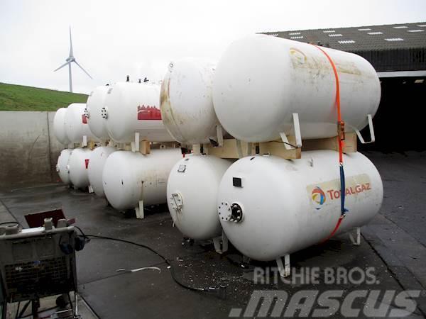 LPG GAS GASTANK 2700 LITER Tanker semi-trailers