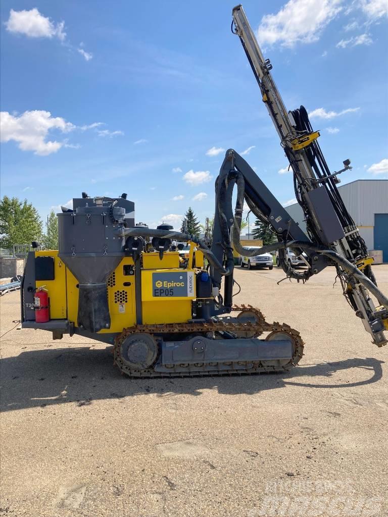 Epiroc T30R Surface drill rigs