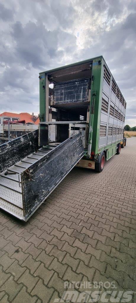  Przyczepa 2 osiowa do transportu zwierząt Livestock transport