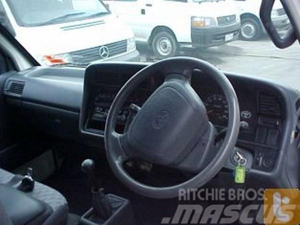 Toyota HIACE RZH103R Panel vans