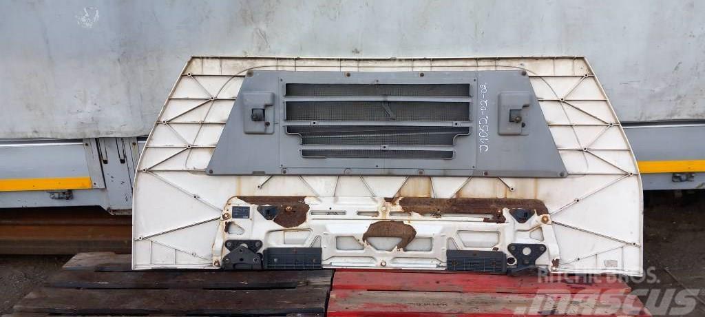 Iveco Stralis 430 500365675 FRONT HOOD Cabins and interior