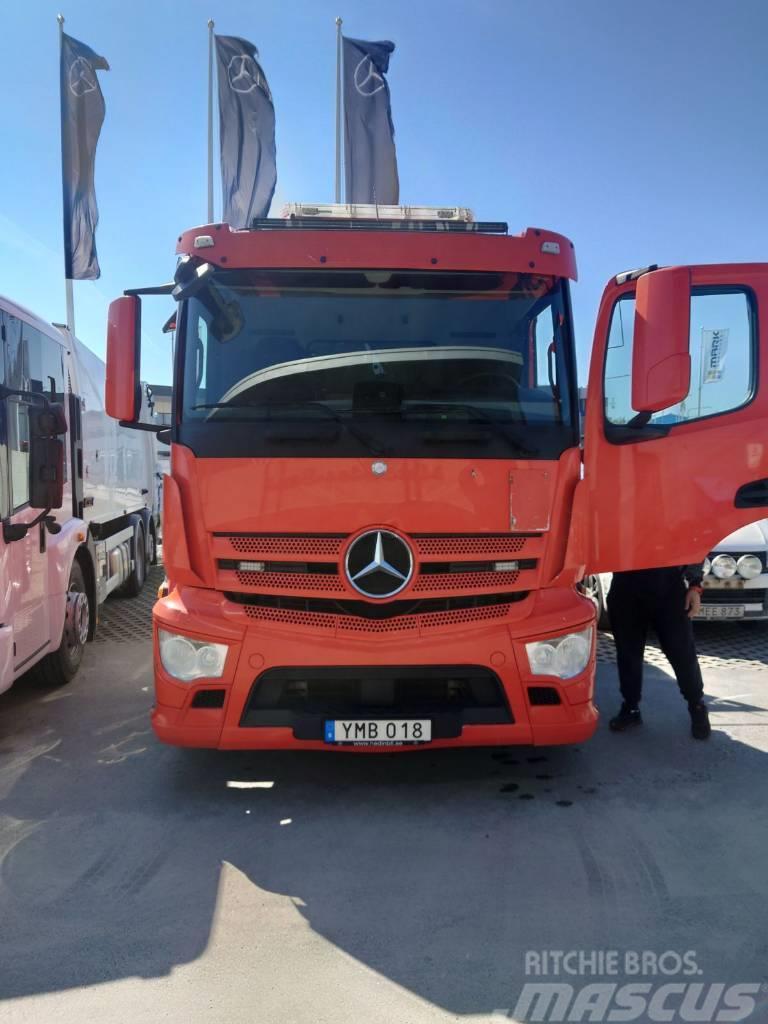 Mercedes-Benz Antos 2832 Kranbil Flatbed / Dropside trucks