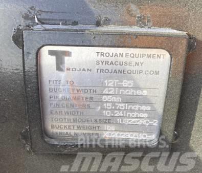 Trojan 120CL 42" DIGGING BUCKET Other components